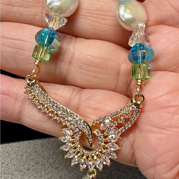 Elegant Gold and genuine Biwa pearl/Swarovski crystal blue and Green Necklace - Picture 10 of 15